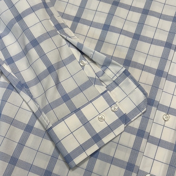 Calibrate Trim Fit Size 17 Button Down Dress Shirt - Picture 3 of 6